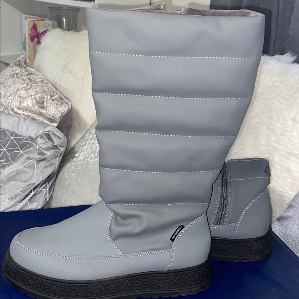 Winter boots